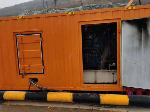 阿拉山口发电机出租 柴油发电机组电压低报警怎么办？