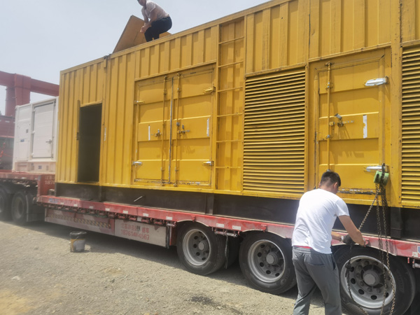 阿拉山口发电机出租100KW发电机需要什么规格的电缆线？