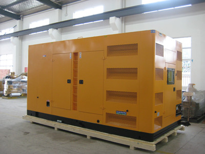 阿拉山口不同类型的发电机组在冬季保养时的注意事项有何差异？