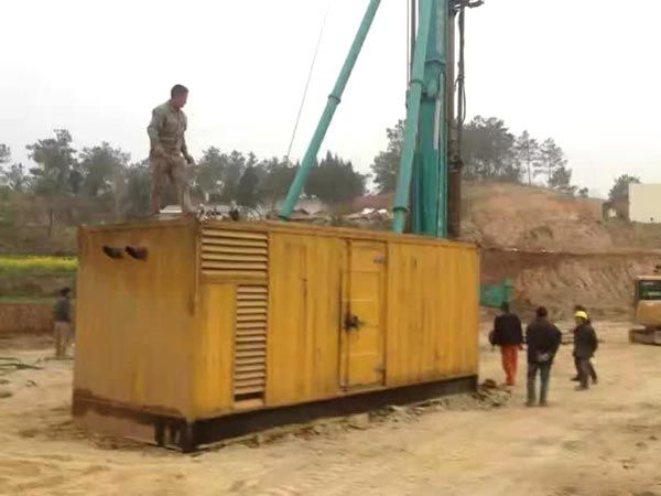 阿拉山口如何判断水冷式机油散热器密封件是否需要更换？